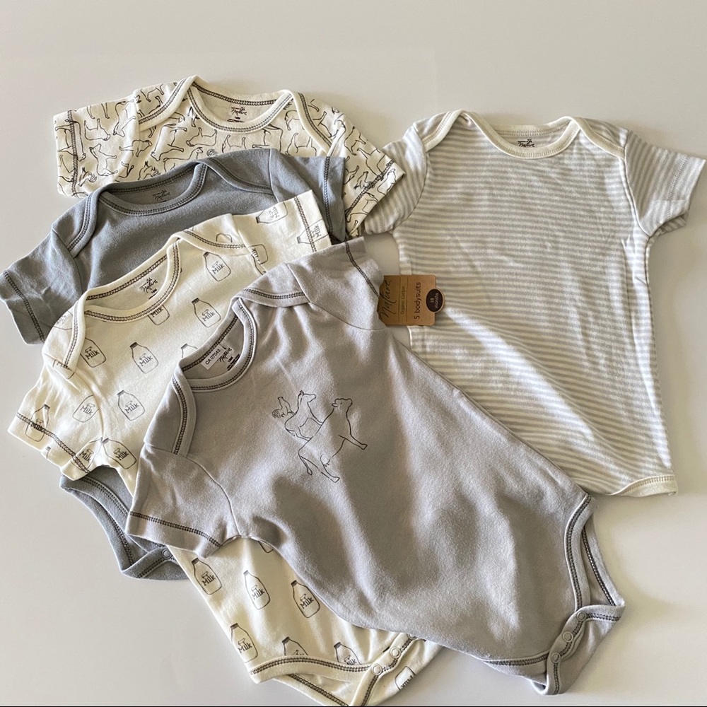 NWT 5pc baby bodysuits 100% organic cotton SZ 18M
